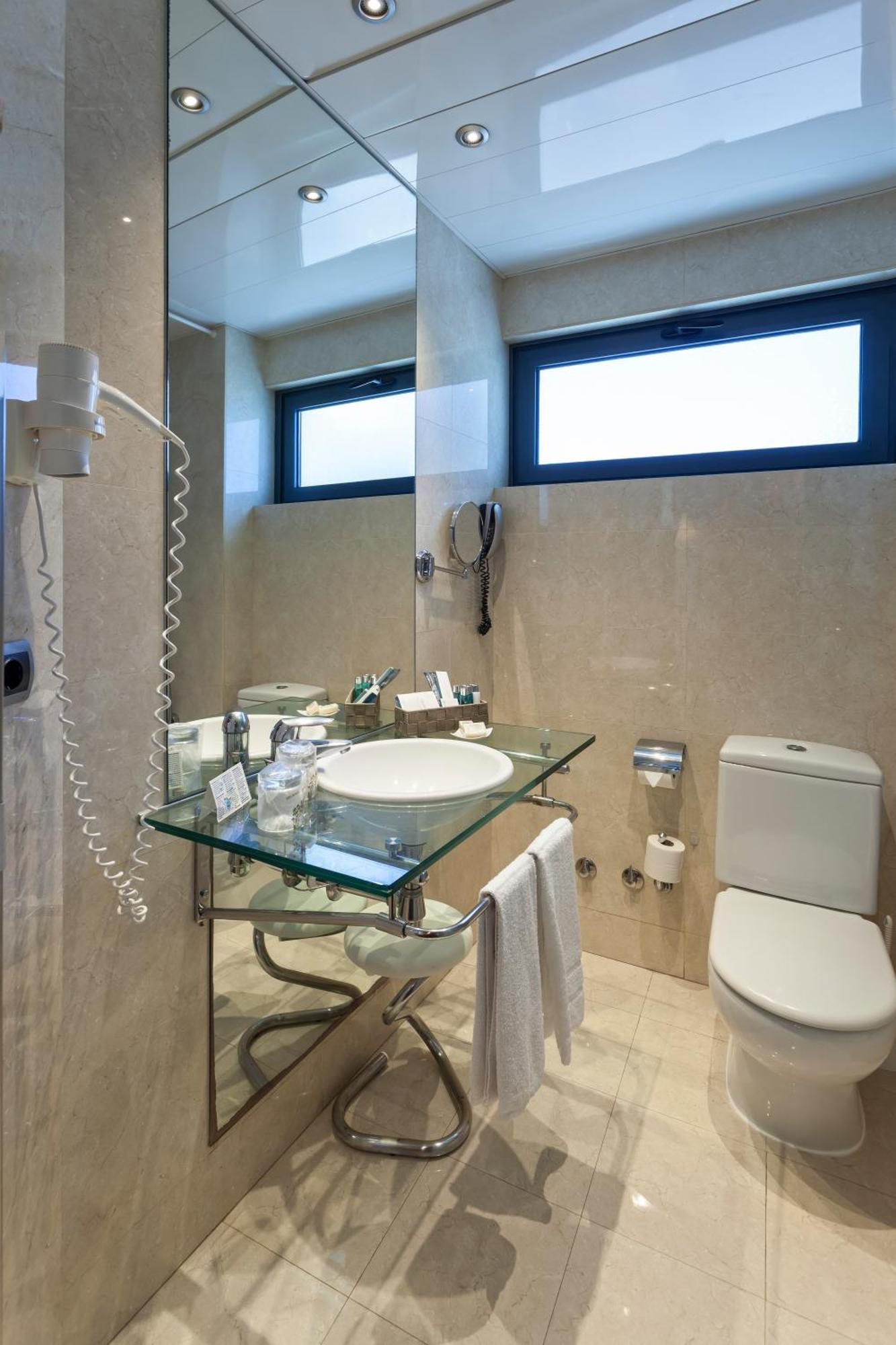 Standard Single Room,999095628:JPEG